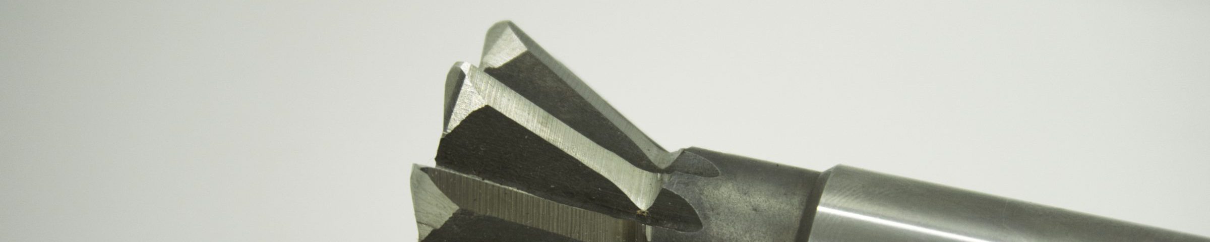 アンギュラーカッターの再研磨 - 切削工具の再研磨・製作・レンタルはツールリメイク